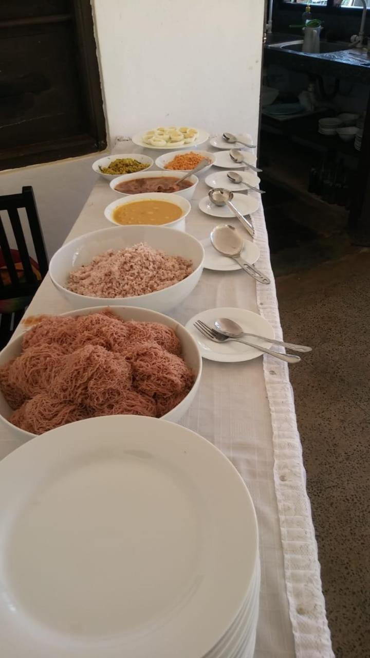 Thiranagama Beach Hotel Hikkaduwa Εξωτερικό φωτογραφία