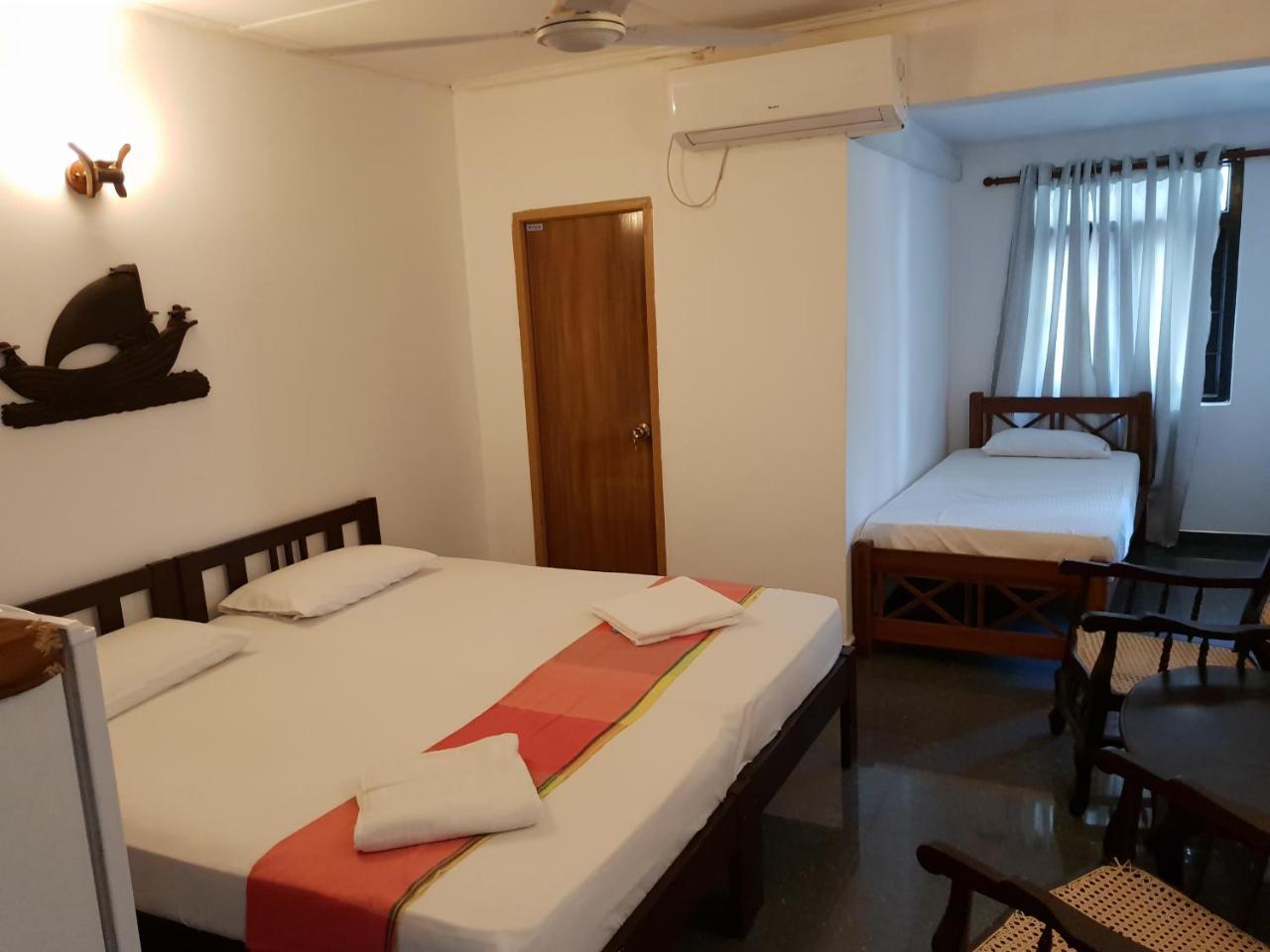 Thiranagama Beach Hotel Hikkaduwa Εξωτερικό φωτογραφία